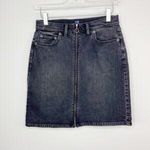 Gap Gray Denim Skirt Size 4 / 27